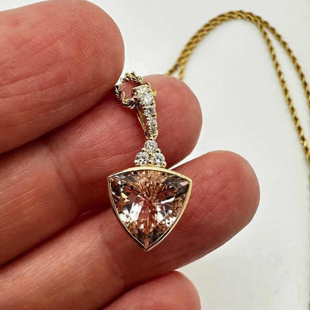 NWT 10mm trillion cut morganite w/ accent .18ct diamonds set in 14k YG necklace!